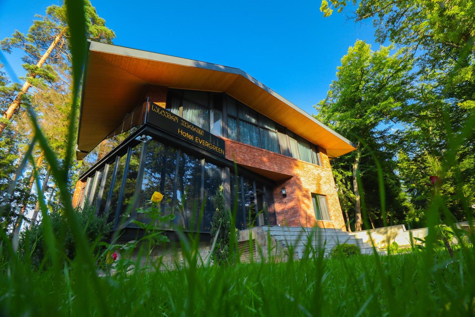 Hotel Evergreen Borjomi Ngoại thất bức ảnh