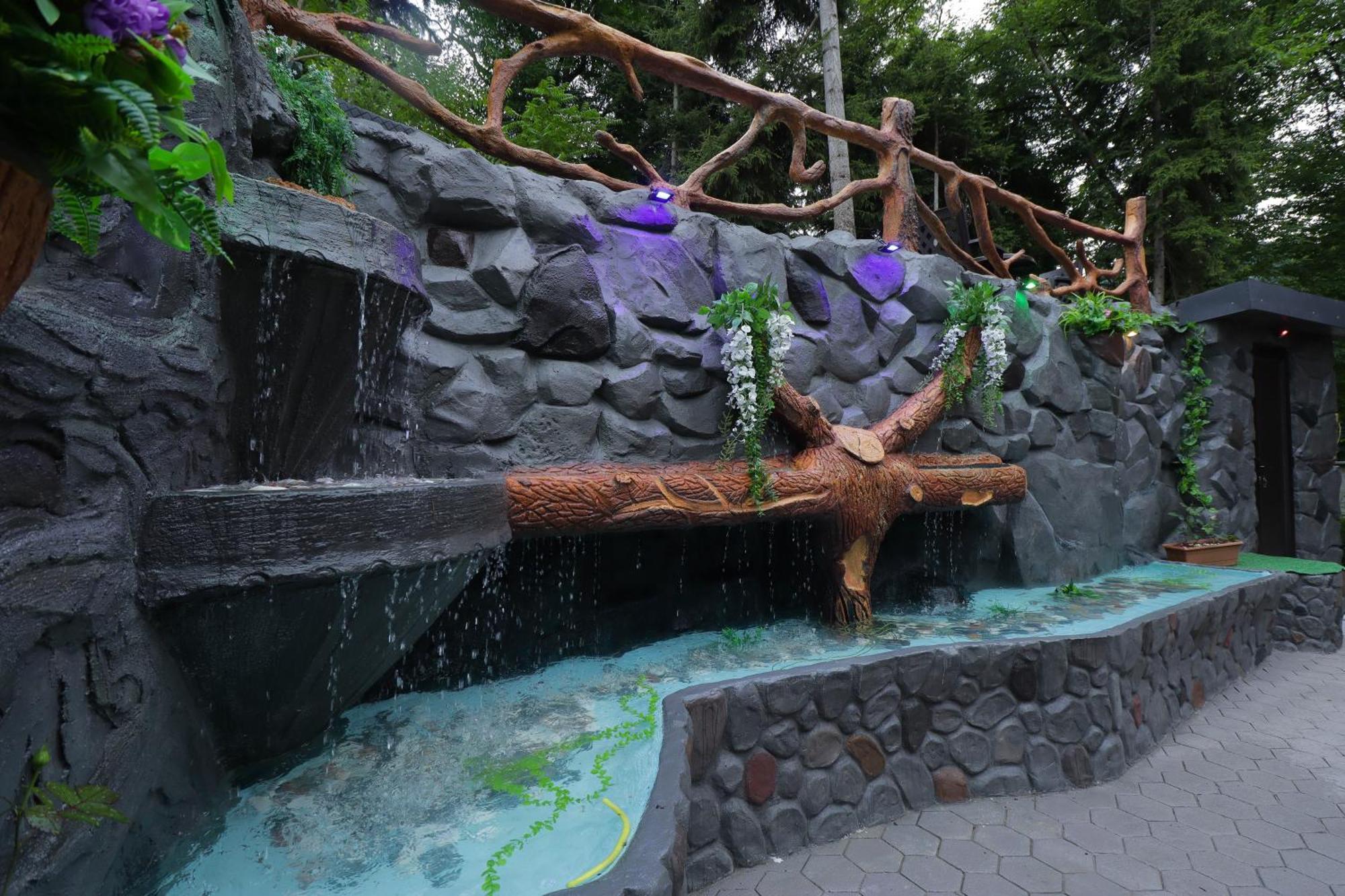Hotel Evergreen Borjomi Ngoại thất bức ảnh