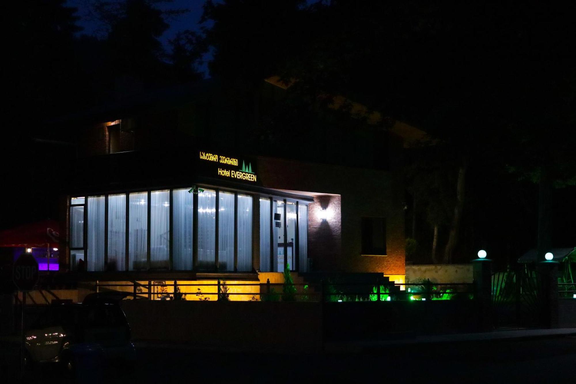 Hotel Evergreen Borjomi Ngoại thất bức ảnh