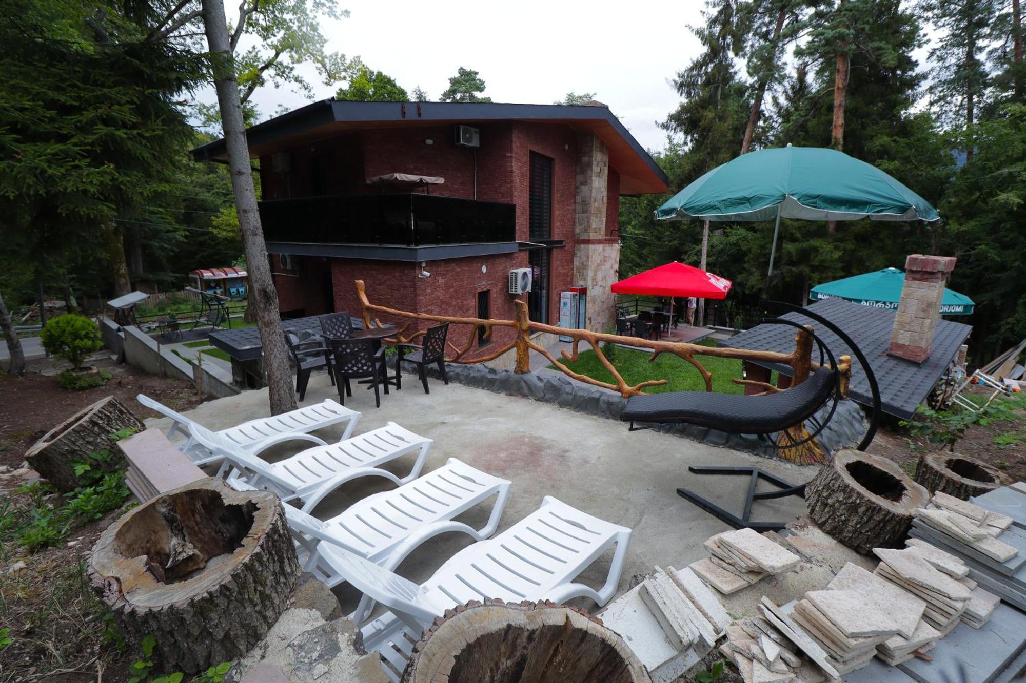 Hotel Evergreen Borjomi Ngoại thất bức ảnh