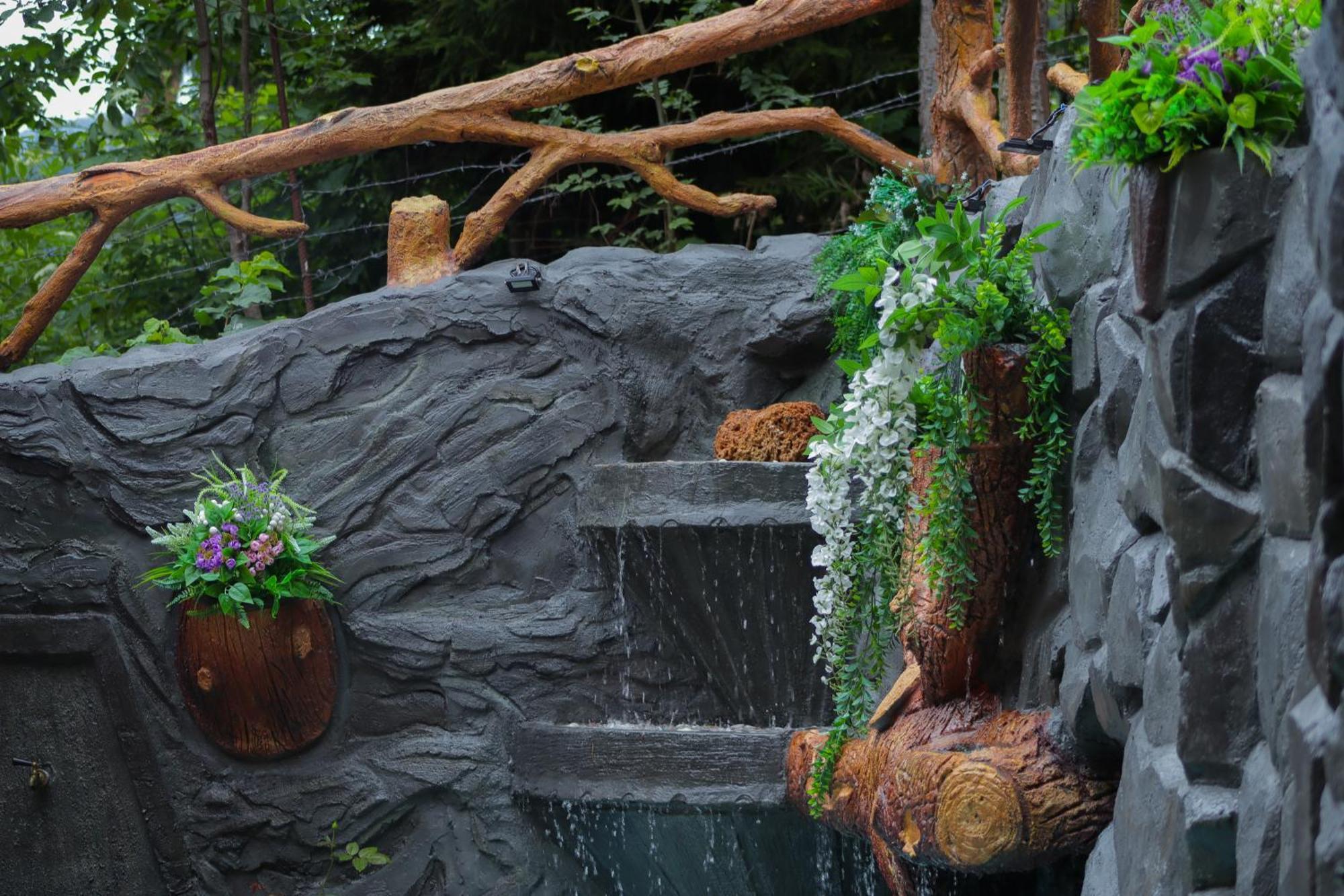 Hotel Evergreen Borjomi Ngoại thất bức ảnh