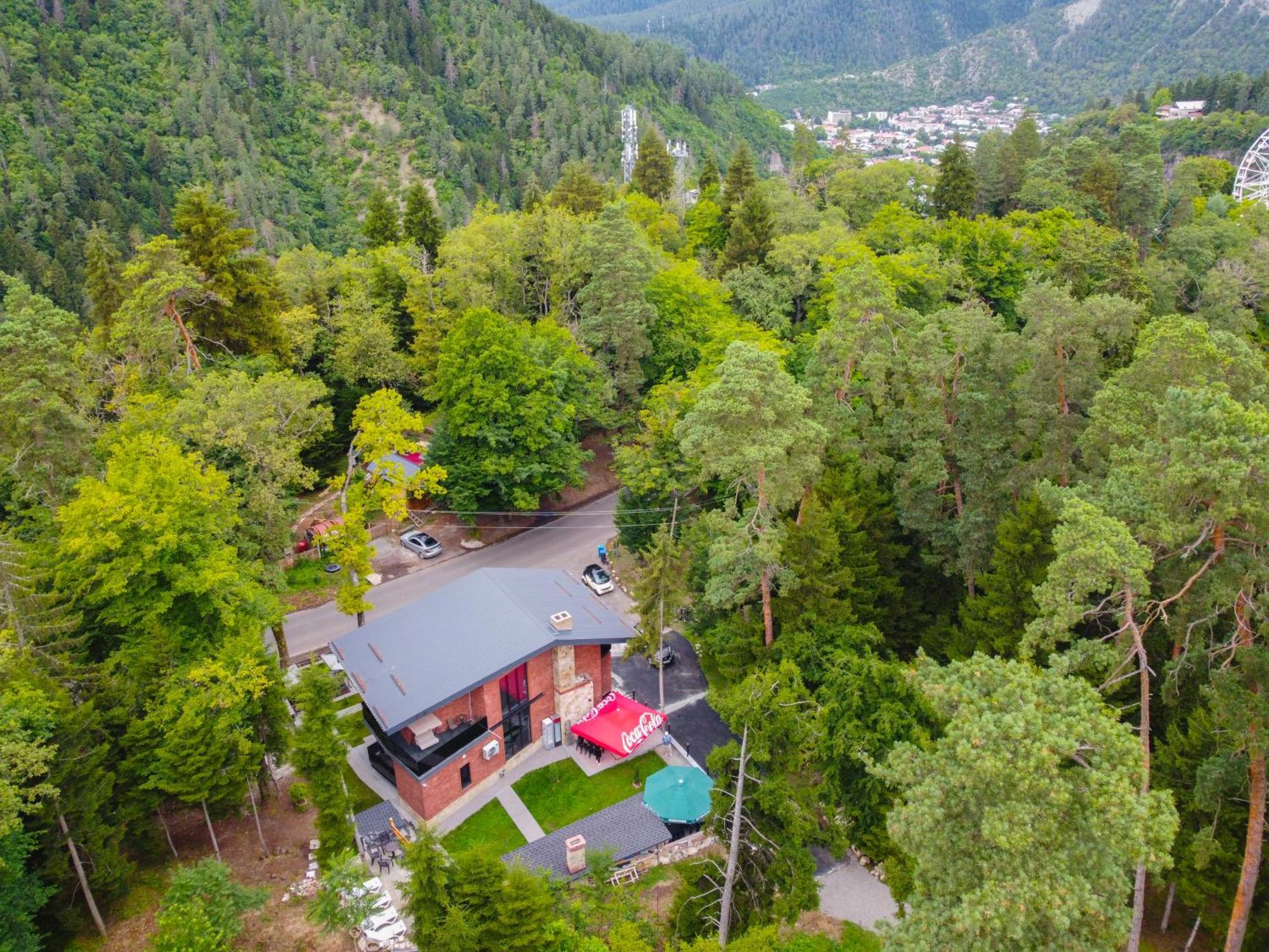 Hotel Evergreen Borjomi Ngoại thất bức ảnh
